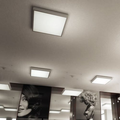 Lampy sufitowe do korytarza